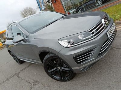 used VW Touareg g 3.0 TDI V6 R-Line Plus Tiptronic 4WD Euro 6 (s/s) 5dr Pan Roof-Electric Seats-360Cam SUV