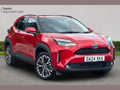 Used Toyota Yaris Cross 113 HP (83 kW) 2024 Red SUV