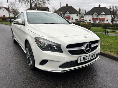Used Mercedes CLA180 122 HP (89 kW) 2017 White Sedan