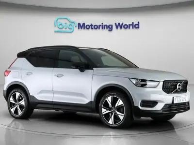 Used Volvo XC40 Plus 211 HP (155 kW) 2021 Silver SUV