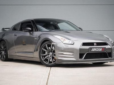 Used Nissan GT-R Premium Edition 550 HP (404 kW) 2012 Grey Coupe