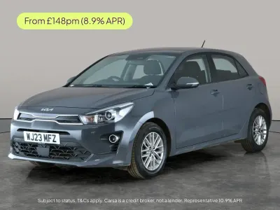 Usado Kia Rio 83 CV (61 kW) 2023 Gris Utilitario