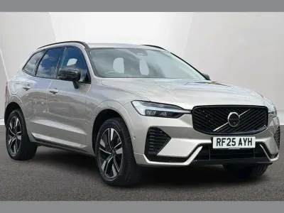 Used Volvo XC60 Plus 247 HP (181 kW) 2025 Other SUV