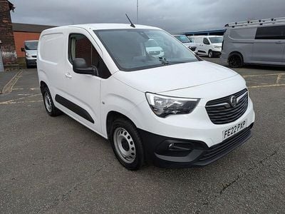 Used Vauxhall Combo 130 HP (95 kW) 2022 White MPV