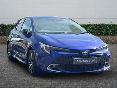 Used Toyota Corolla Design 140 HP (102 kW) 2026 Blue Hatchback