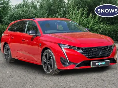 Gebraucht Peugeot e-308 GT 114 kW (156 PS) 2024 Rot Kleinwagen