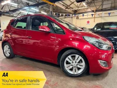 Used Hyundai ix20 Style 125 HP (91 kW) 2011 Red Hatchback