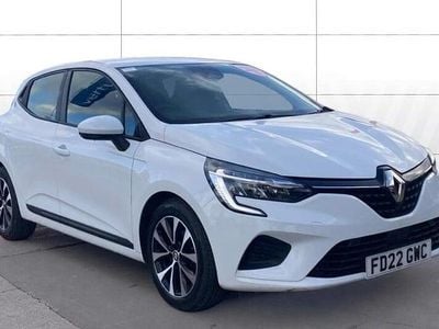 Used Renault Clio V Iconic 90 HP (66 kW) 2022 White Hatchback
