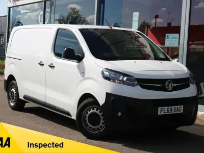 Used Vauxhall Vivaro Edition 100 HP (73 kW) 2019 White MPV
