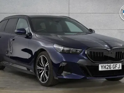 Used BMW 530e M Sport 295 HP (216 kW) 2026 Blue Estate