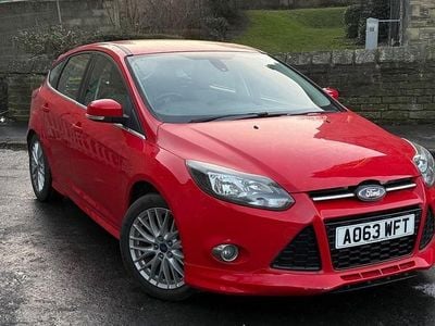 Red Used 2013 Ford Focus Zetec Hatchback | £2,590 (Super price)
