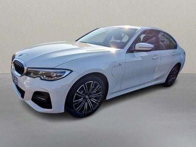 BMW 330e