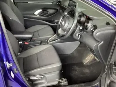 Second-hand Toyota Yaris Hybrid Design 2022 Albastru Hatchback