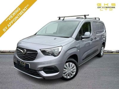 Używany Vauxhall Combo Sportive 100 KM (73 kW) 2019 Szary Minivan
