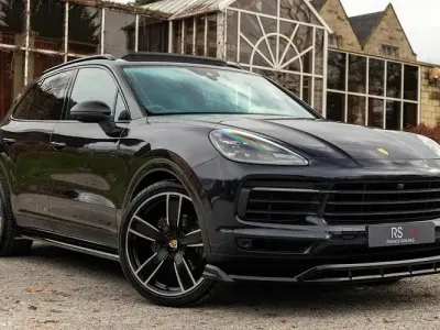 Begagnad Porsche Cayenne 340 HK (250 kW) 2022 SUV