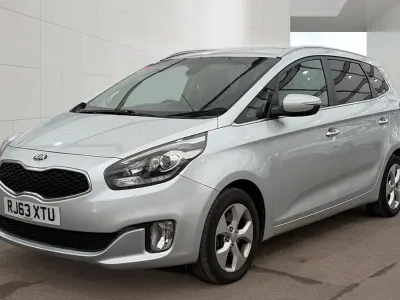 Used Kia Carens 134 HP (98 kW) 2014 Silver MPV