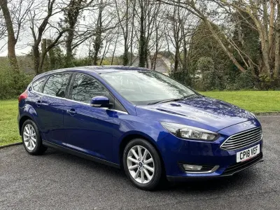Used Ford Focus Titanium 125 HP (91 kW) 2018 Blue Hatchback