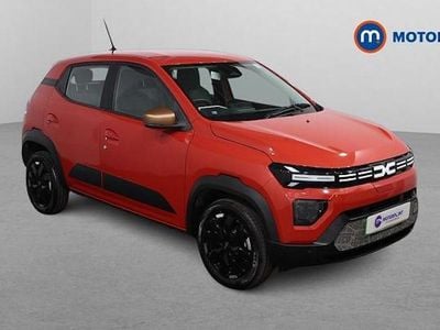 Begagnad Dacia Spring Extreme 47 kW (65 HK) 2025 Röd Halvkombi