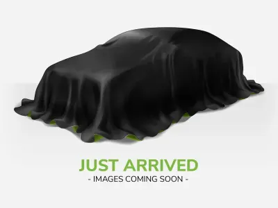 Begagnad Mazda 2 Inclusive 2023 Svart Halvkombi