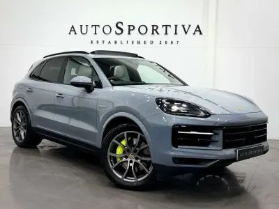 Używany Porsche Cayenne 2024 Szary SUV