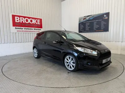 Used Ford Fiesta Zetec 125 HP (91 kW) 2015 Black Hatchback