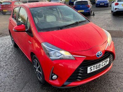 Used Toyota Yaris Hybrid 2018 Red Hatchback