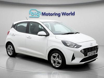 White Used 2022 Hyundai i10 SE Hatchback | £11,300 (Good price)