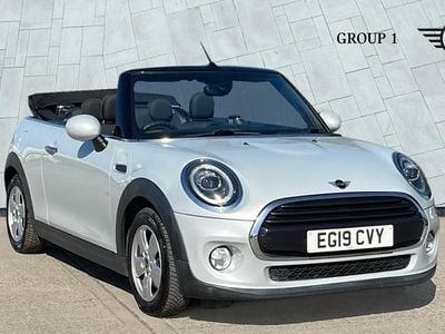 Begagnad Mini Cooper Classic 134 HK (98 kW) 2019 Silver Halvkombi