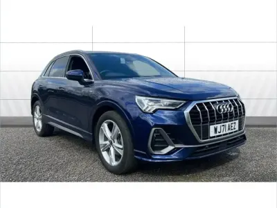 Używany Audi Q3 S-Line 150 KM (110 kW) 2021 Niebieski SUV