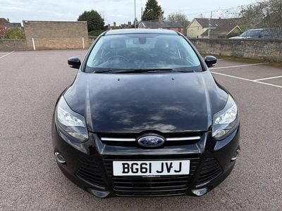 Używany Ford Focus Titanium 125 KM (91 kW) 2011 Czarny Hatchback