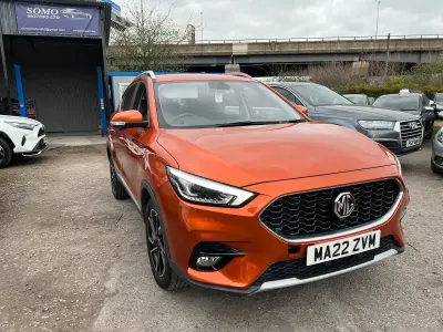 Usado MG ZS Exclusive 111 CV (81 kW) 2022 Naranja SUV