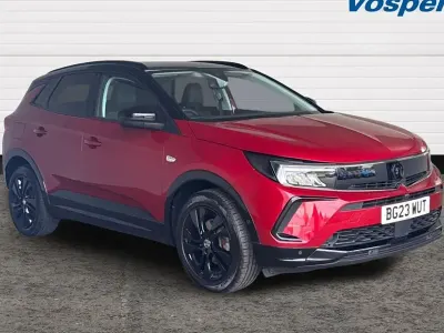 Used Vauxhall Grandland X 130 HP (95 kW) 2023 Red SUV