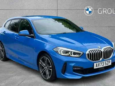 Używany BMW 118 M Sport 134 KM (98 kW) 2023 Niebieski Hatchback