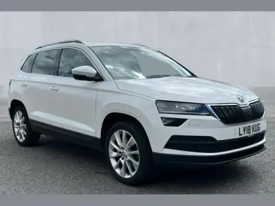 Used Skoda Karoq SE L 116 HP (85 kW) 2018 Candy white SUV