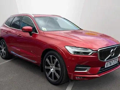 Begagnad Volvo XC60 Inscription 2018 Röd SUV