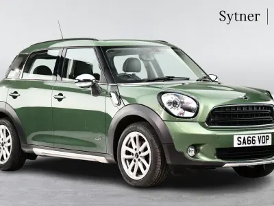Used Mini Cooper D Countryman 110 HP (80 kW) 2016 Green SUV