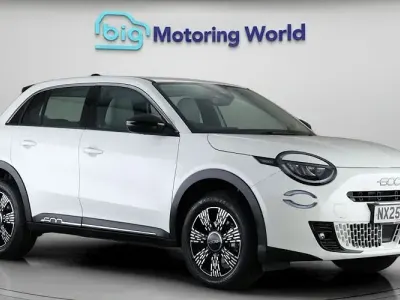 Używany Fiat 600 S 101 KM (74 kW) 2025 Biały SUV