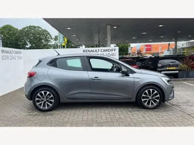 Used Renault Clio V Evolution 2023 Grey Hatchback