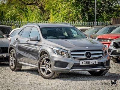 Mercedes GLA220