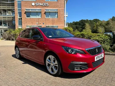Used Peugeot 308 GT-line 130 HP (95 kW) 2018 Red Hatchback