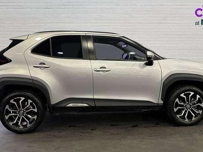 Used Toyota Yaris Cross Design 113 HP (83 kW) 2023 Silver SUV