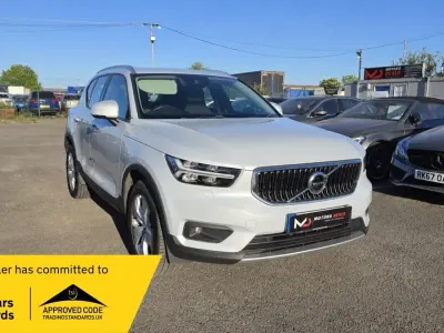 Usado Volvo XC40 Momentum 2019 Plateado SUV