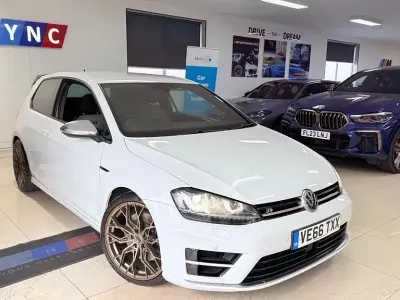 Used VW Golf VII R 2016 White Hatchback