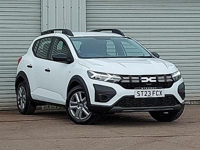 Used Dacia Sandero Essentiel 91 HP (66 kW) 2023 White Hatchback