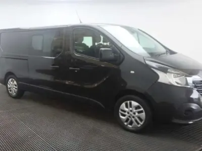Used Renault Trafic 2019 Black MPV