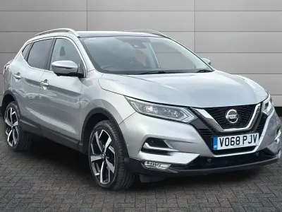 Used Nissan Qashqai Tekna 113 HP (83 kW) 2018 Blade silver SUV