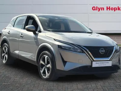 Begagnad Nissan Qashqai Acenta Premium 190 HK (139 kW) 2024 Silver SUV