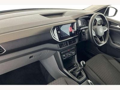 Used VW T-Cross SE 95 HP (69 kW) 2021 White SUV