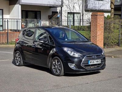 Used Hyundai ix20 Premium 90 HP (66 kW) 2017 Black Hatchback