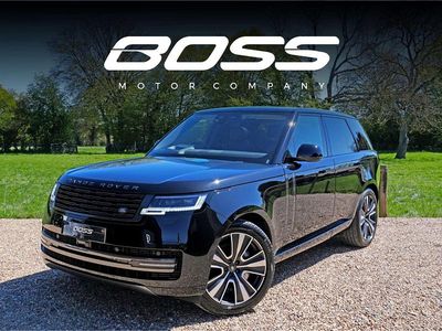 Begagnad Land Rover Range Rover HSE 300 HK (220 kW) 2023 Svart SUV